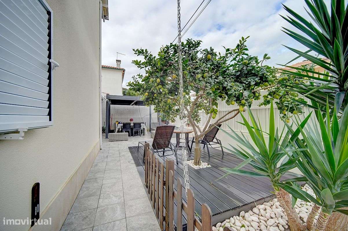 Moradia T4 para venda-12