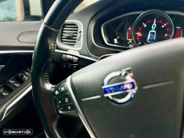 Volvo V40 1.6 D2 Momentum - 19