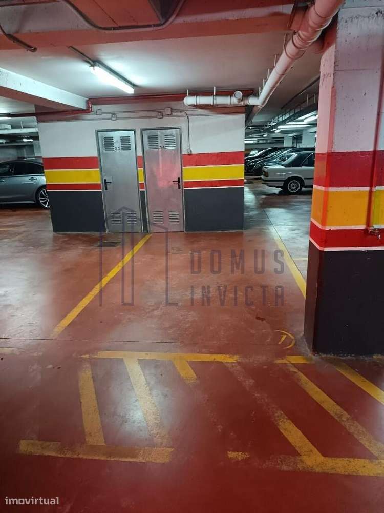 Apartamento T1 à futura Estação de Metro da Galiza-13