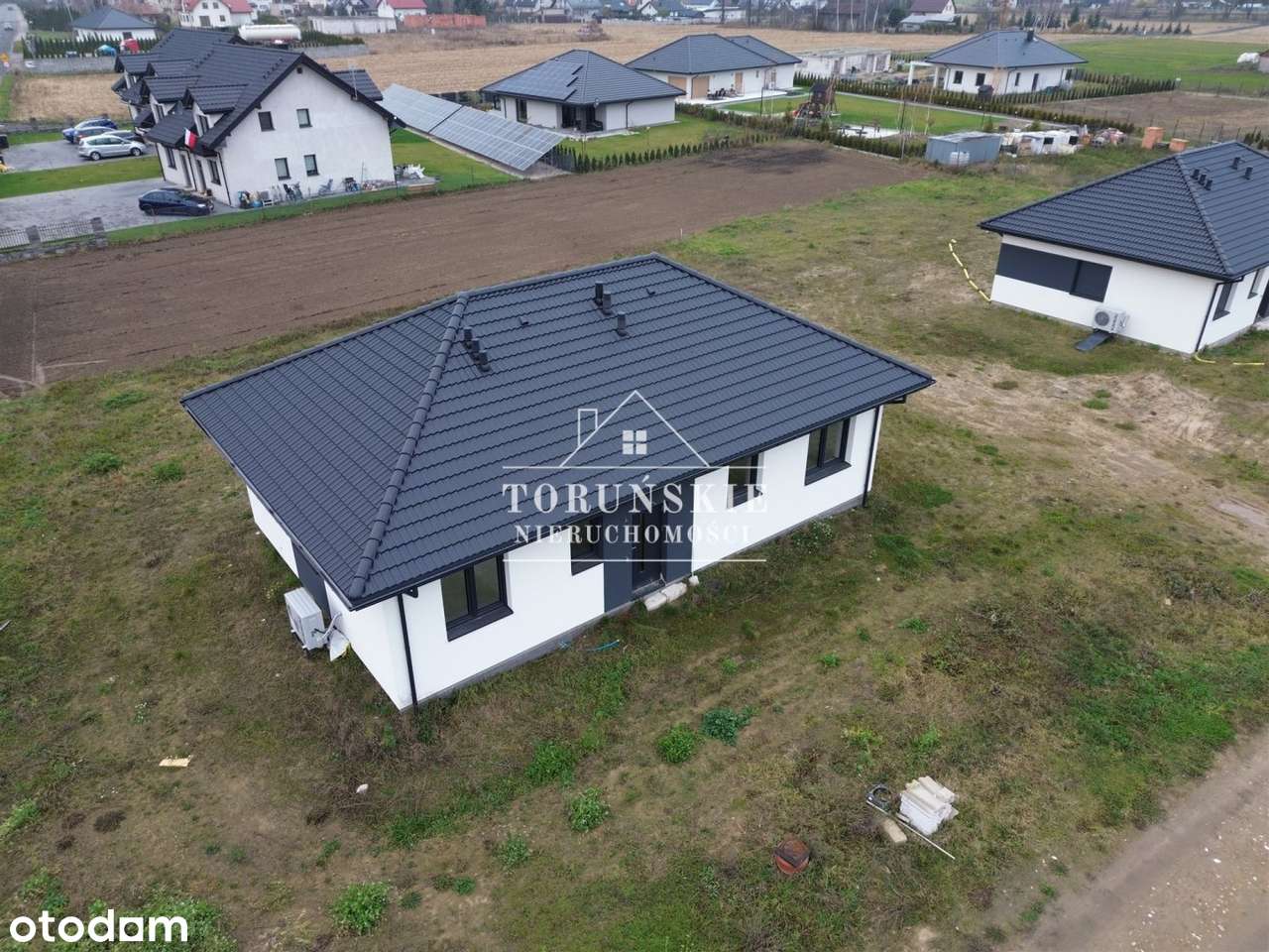 Nowy dom jednorodzinny w Czernikowie 4 pokoje - Pełny obrazek: 1/14