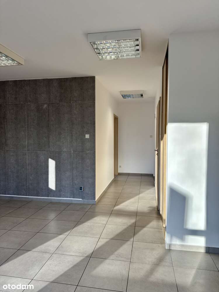 Lokal 70m² z tarasem 82 m² | Parter | Parking | Doskonała lokalizacja - Pełny obrazek: 4/20