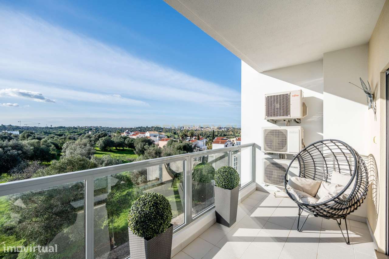 DUPLEX T2 DE CANTO COM AMPLAS VARANDAS E GARAGEM PERTO DA PRAIA!-28