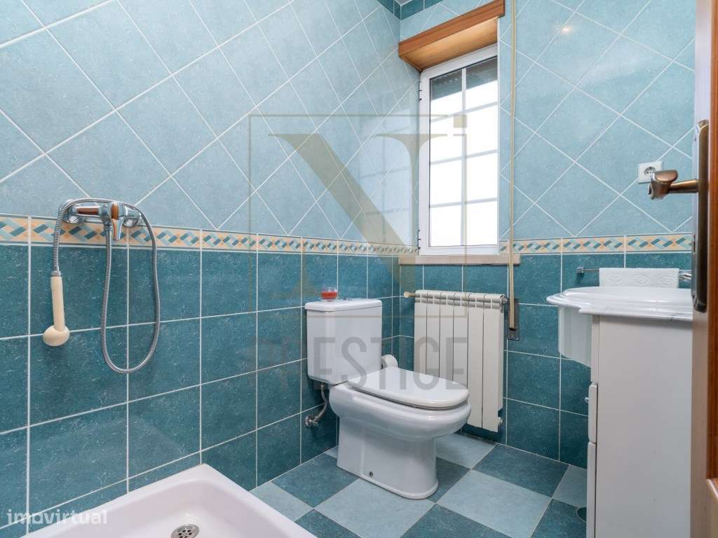 Moradia T3 + 1 em Eiras-16