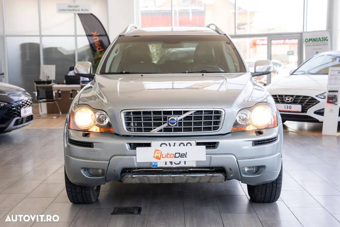 Volvo XC 90 D5 Momentum - 9