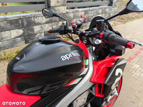 Aprilia Tuono - 16