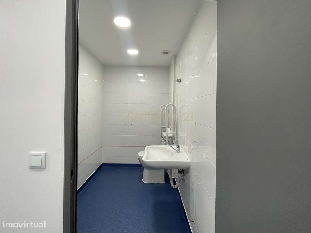 Espaço Comercial em Linda-a-Velha-26