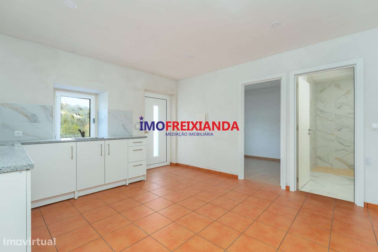 Moradia T1 - Grande imagem: 2/24