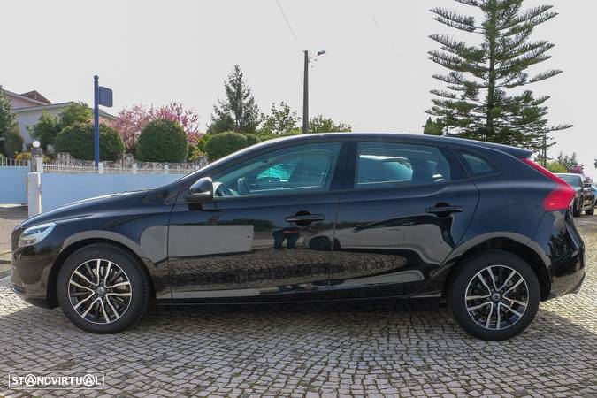 Volvo V40 2.0 D2 Momentum Geartronic - 8