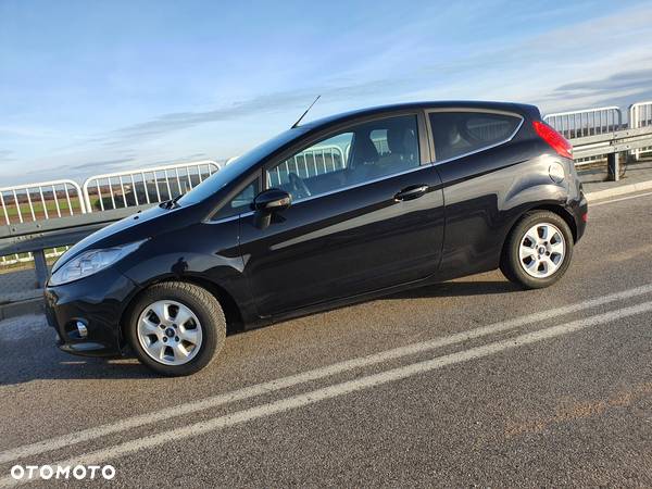 Ford Fiesta 1.4 Titanium - 34