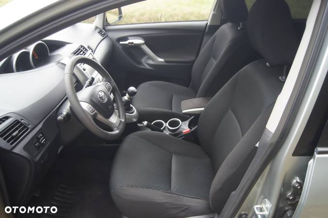 Toyota Verso 2.0 D-4D Executive - 15