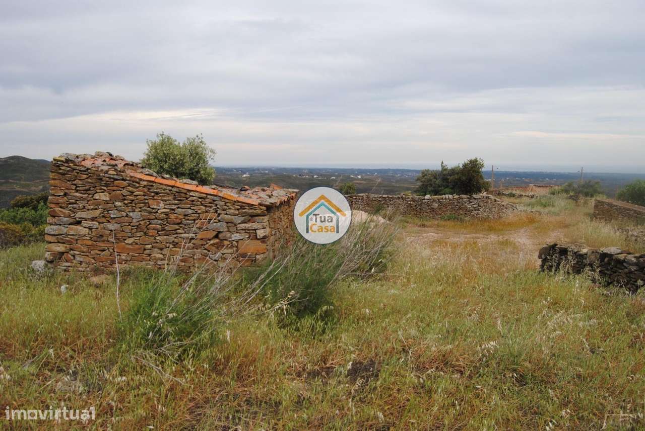 Armazém Rústico com Vista Mar para Recuperar – Serra de Tavira - Grande imagem: 2/18