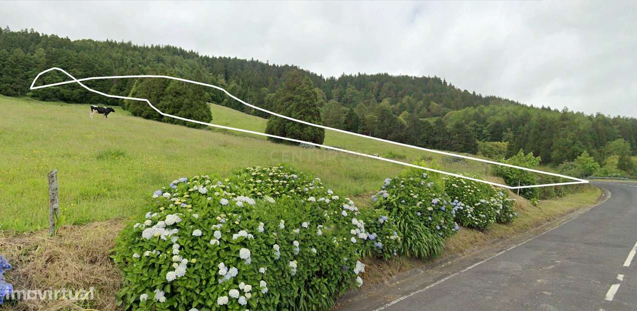 Terreno Agrícola com Vista Panorâmica em Povoação, São Miguel - Grande imagem: 5/9