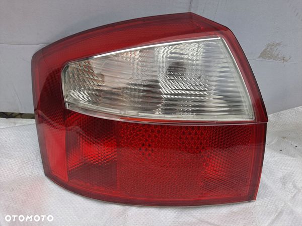 LAMPA LEWA TYŁ TYLNA AUDI A4 B6 SEDAN KOMPLETNA DEPO - 1