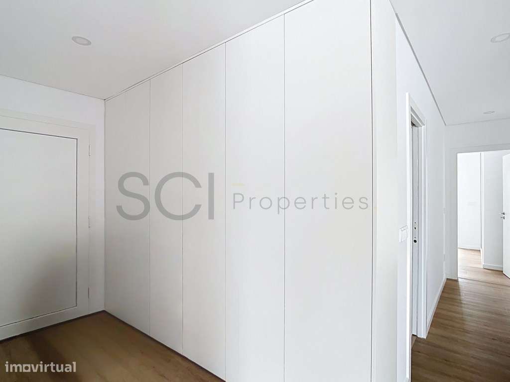 Moradia Térrea independente T3+1 com piscina em Fernão Ferro - Grande imagem: 4/41