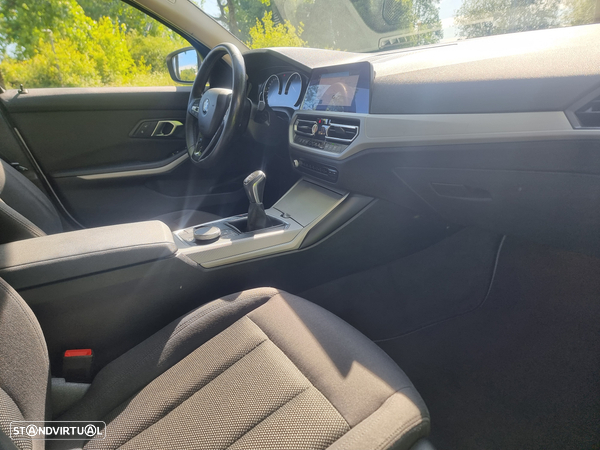 BMW 318 d Touring Essence - 19