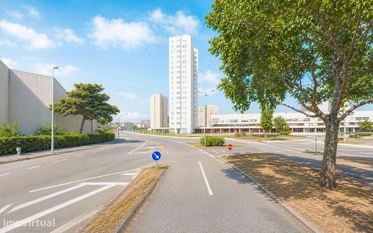 Apartamento Exclusivo T3+1 no 17.º Andar com Vista Panorâmica...-52