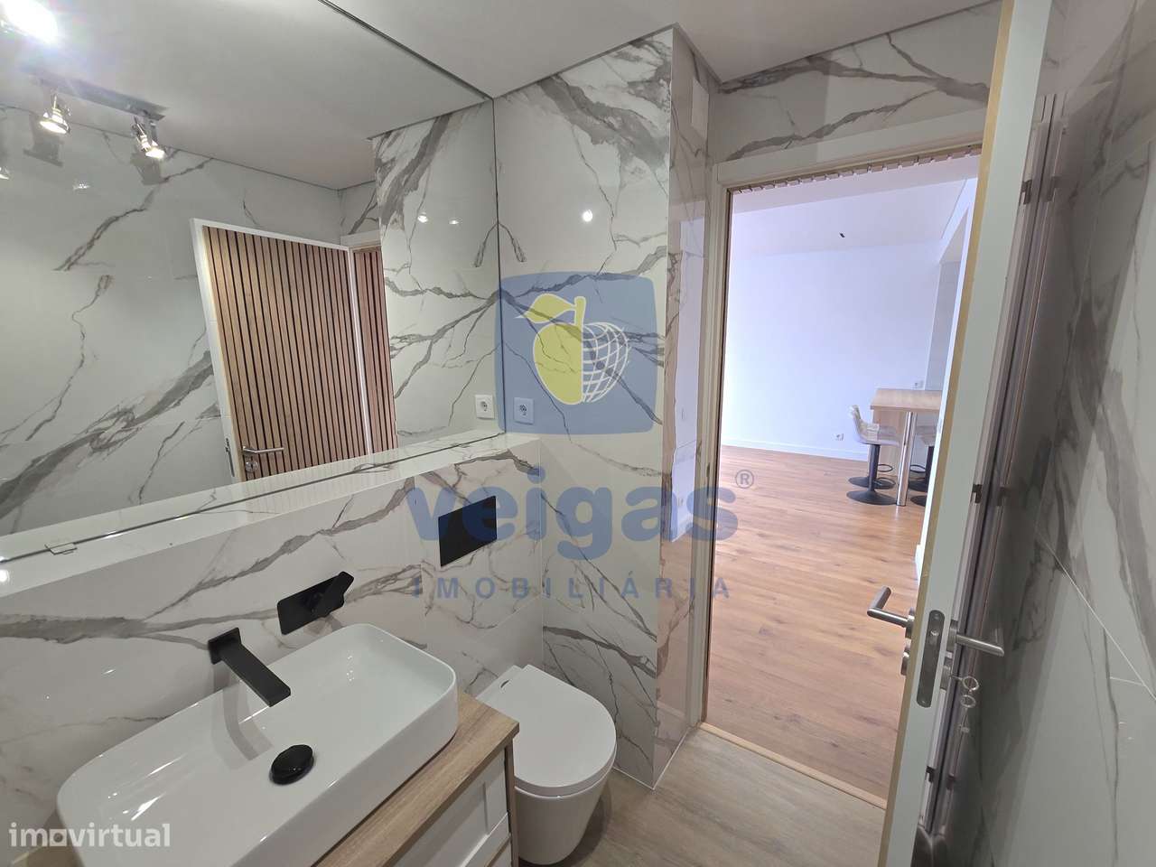 Apartamento renovado com 1 quarto em Charneca de Caparica-19