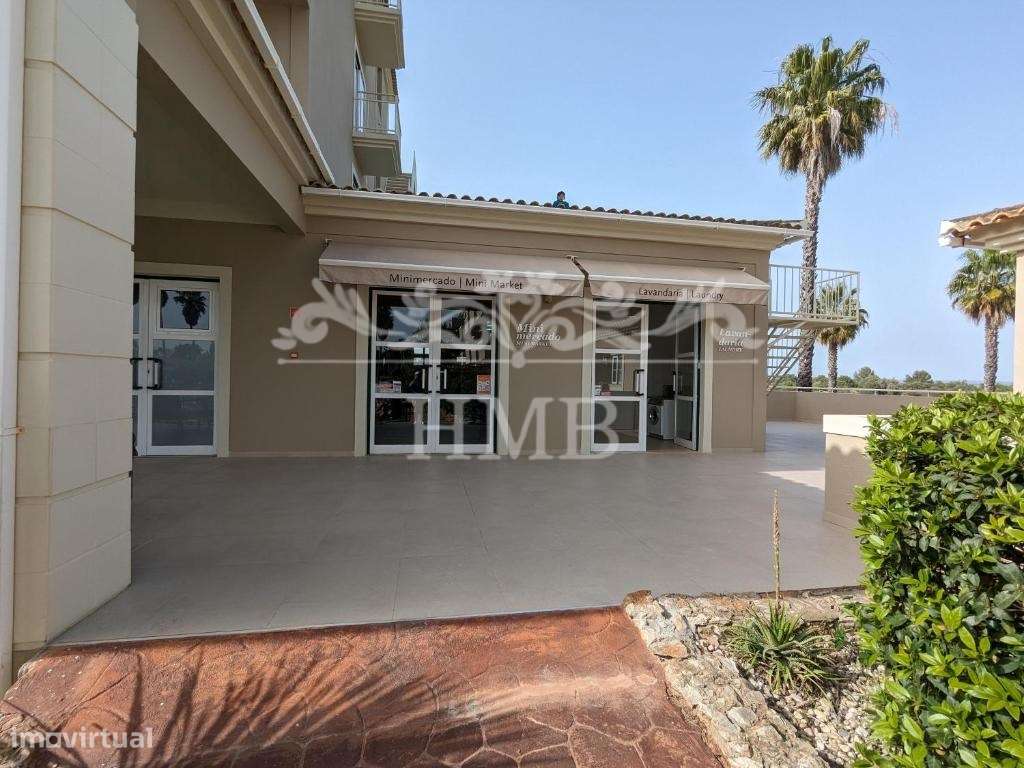 Apartamento T1+1 em Alvor, piscina e garagem-28