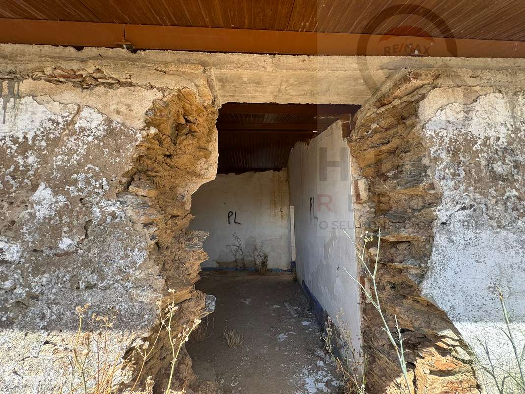 Quinta com 3000m² em Nossa Senhora de Machede-29