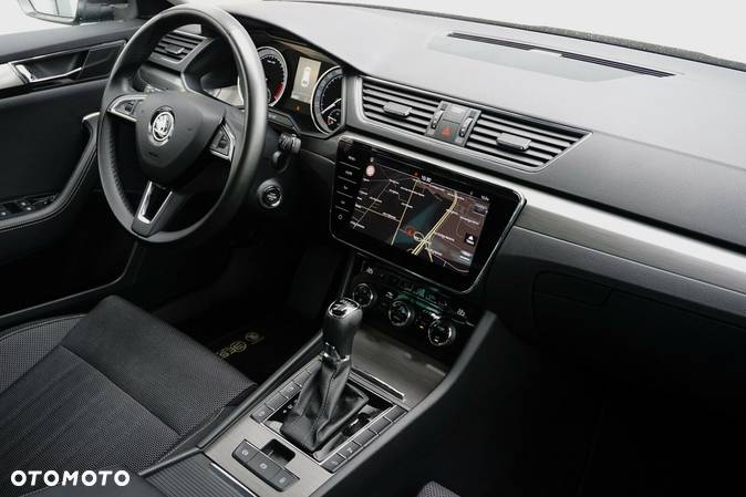 Skoda Superb 2.0 TDI Style DSG - 22