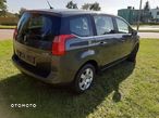 Peugeot 5008 1.6 HDi Family 7os - 8