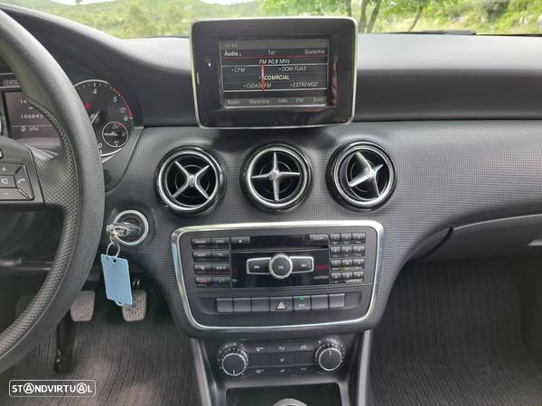 Mercedes-Benz A 180 d BlueEFFICIENCY Edition Style - 19