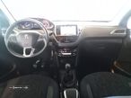 Peugeot 2008 1.2 PureTech Signature - 12