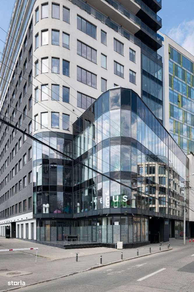 Spațiu de birou privat pentru 4 persoane în Regus Cluj-Napoca - Imagine principală: 3/9