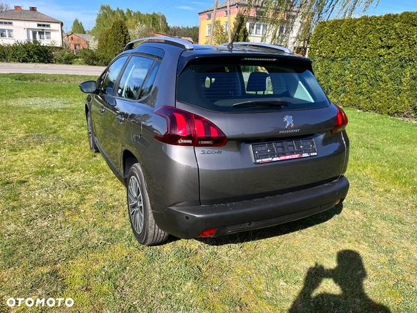 Peugeot 2008 1.2 Pure Tech Active - 10