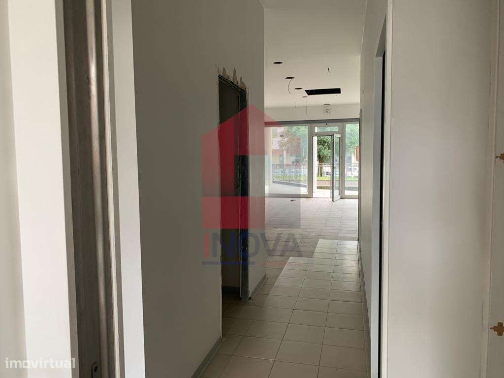 Loja em Vila Verde - Grande imagem: 5/11