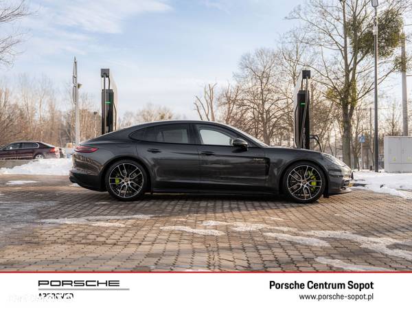 Porsche Panamera - 8