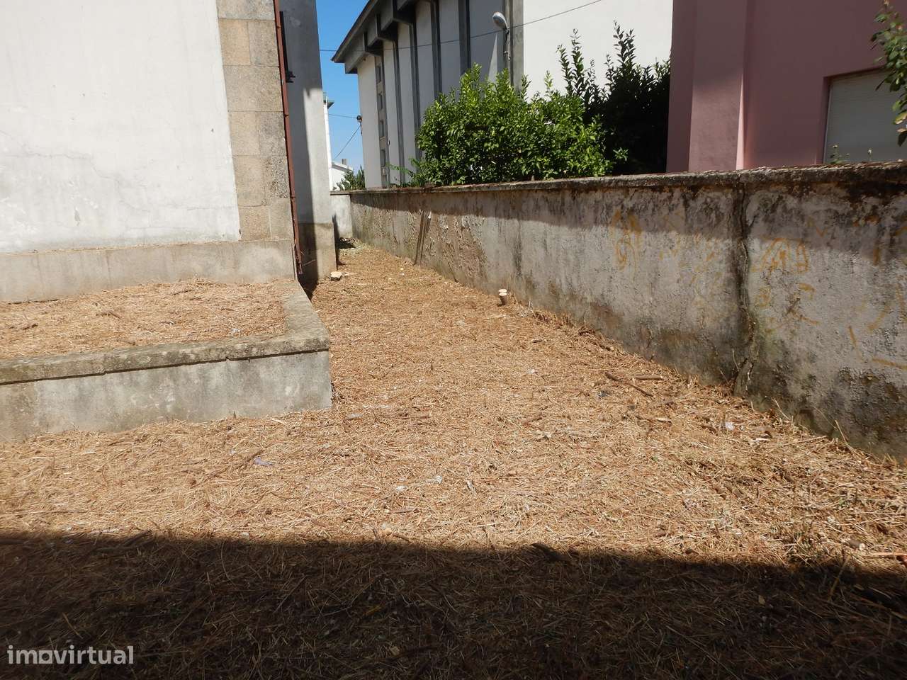 Imóvel Histórico de 1944 para Renovação-10