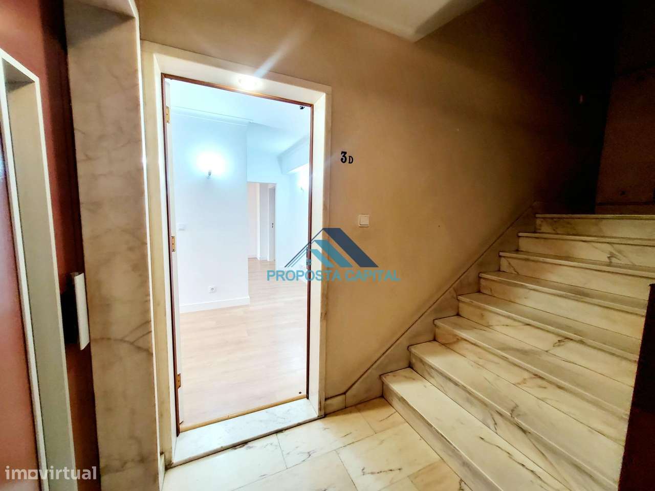 APARTAMENTO T3 TOTALMENTE REMODELADO | ESTRADA DA LUZ - COM GARAGEM-45