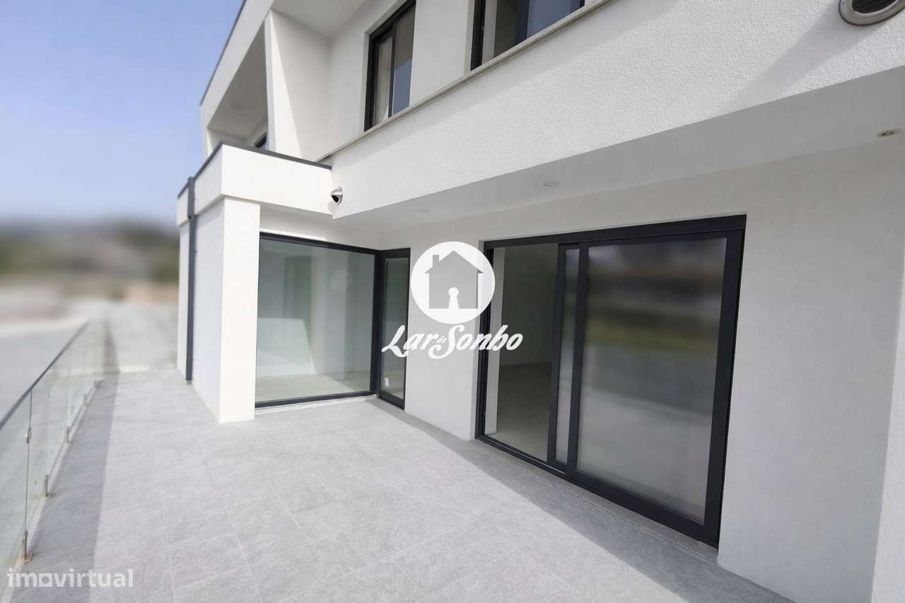 Moradia T3 a poucos minutos do centro de Barcelos - Grande imagem: 4/34