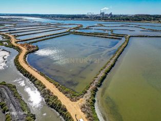 Arrenda Terreno de marinha com 13.600m2, bons acessos, nas  Praias do - Grande imagem: 2/35