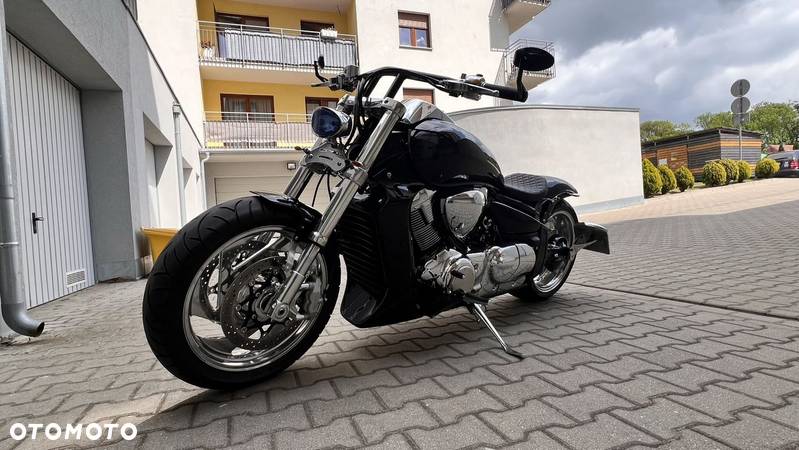 Suzuki Intruder - 5