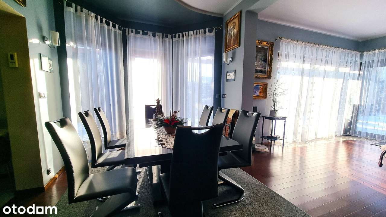 Komfortowy duży dom z pięknie zagospodarowaną działką w Szczecinku.-7