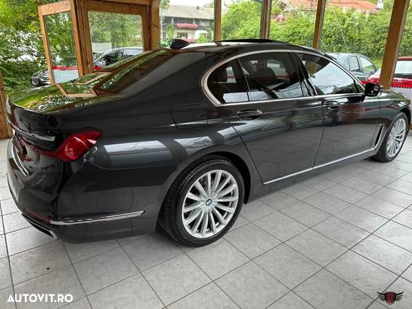 BMW Seria 7 730d xDrive - 12