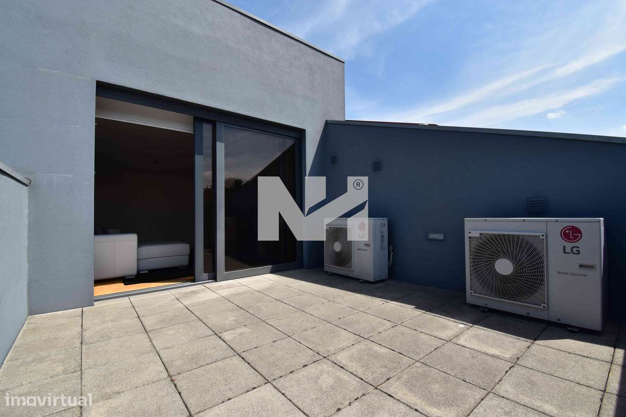 Moradia T4 | 4 Suites | Jardim | Centro | Maia-47