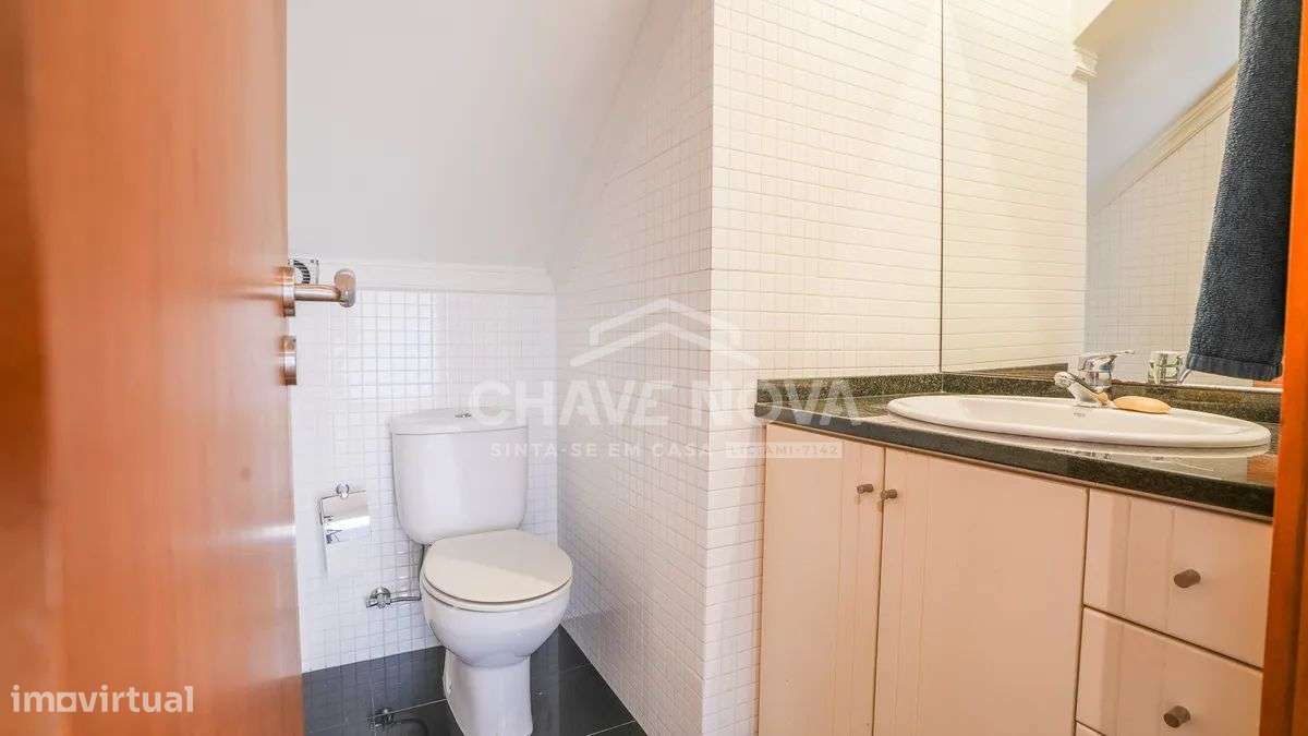 Apartamento T2+1 Dúplex c/ Vistas Mar em Canidelo-18