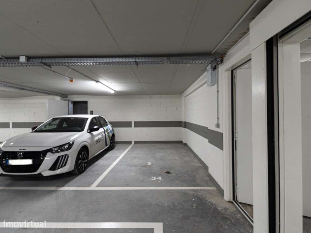 Apartamento T2 Novo no Seixal Baía com Terraço e Estacionamento-28