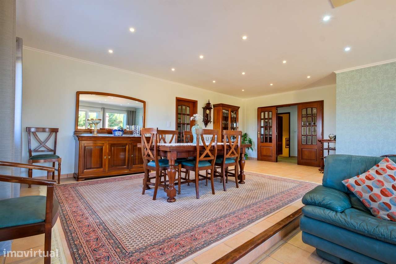 Moradia Isolada T4 com piscina, campo de ténis e logradouro em Cachoei-25