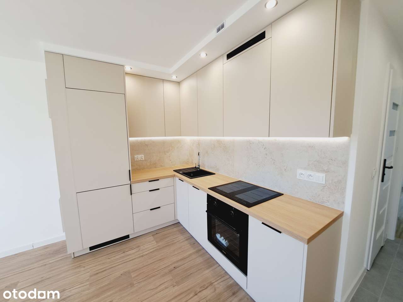 4 pokoje po generalnym remoncie na 1 piętrze, blisko Politechniki-5