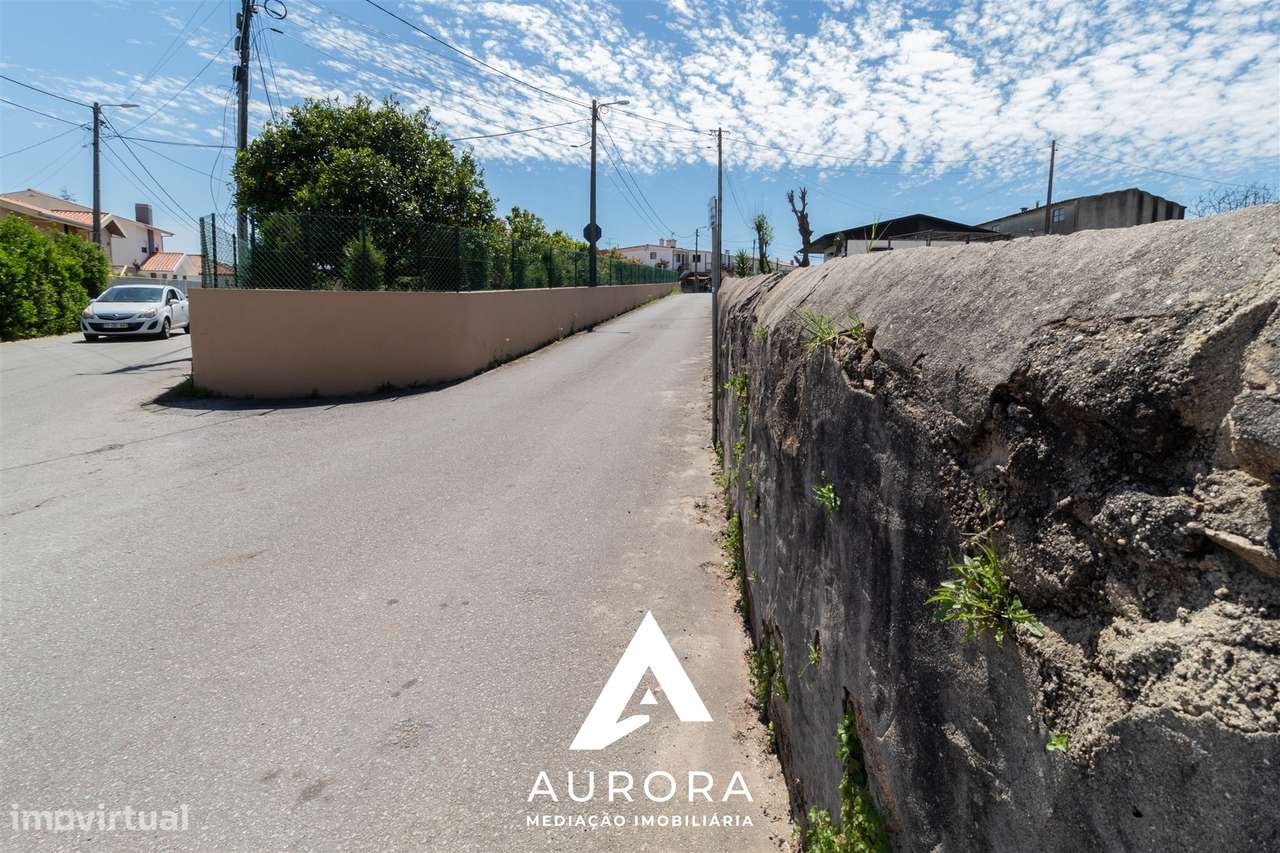 Terreno Urbano  Venda em Nogueira da Regedoura,Santa Maria da Feira - Grande imagem: 5/6