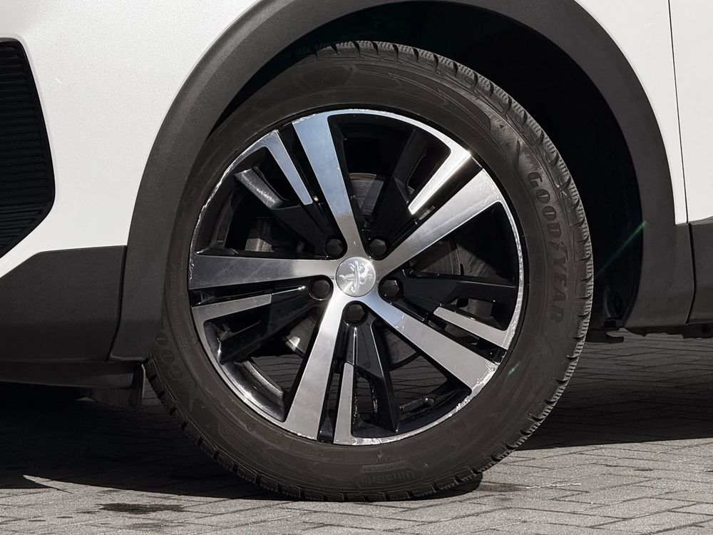 Peugeot 3008 1.2 Puretech Gt S S Eat8 130 KM — zdjęcie 3