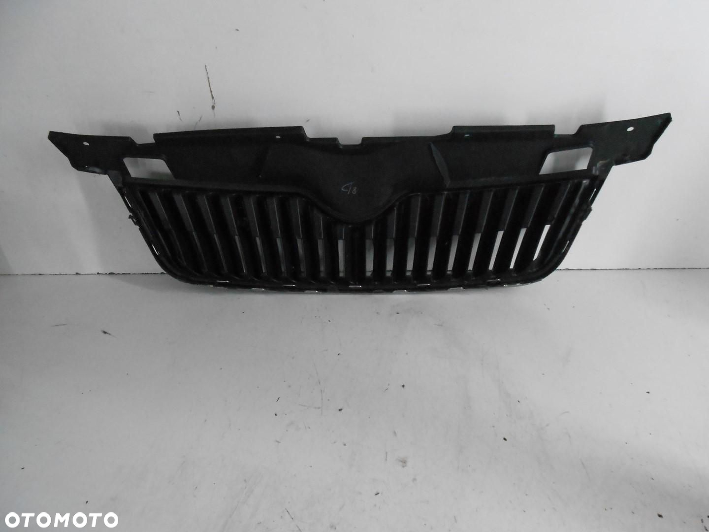 GRILL ATRAPA SKODA FABIA III ROOMSTER # - 3