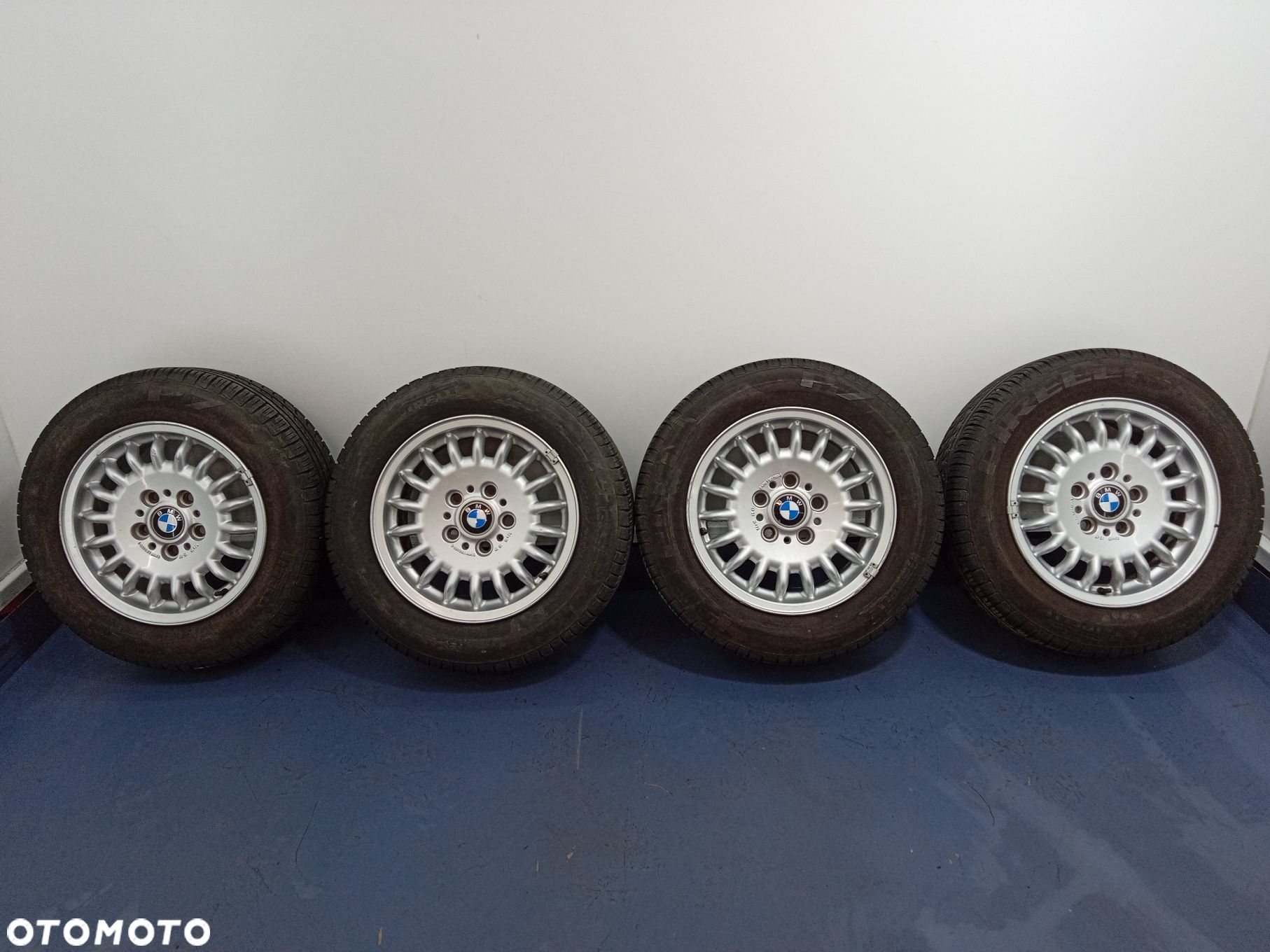 BMW 3 E36 ALUFELGI STYLING 13 7JX15 5X120 ET47 KPL - 1