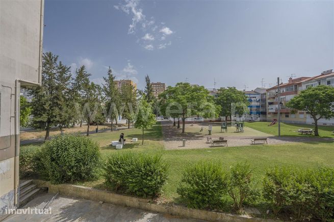 Apartamento  T3; Paivas-18