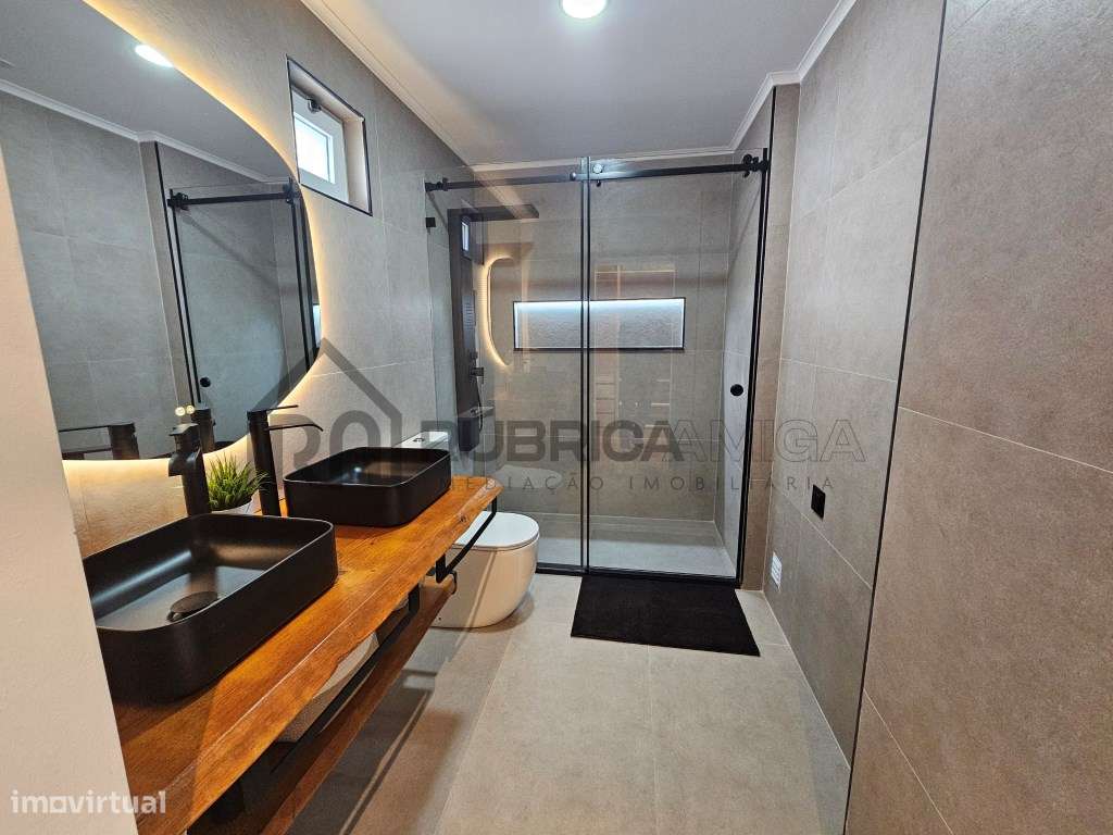 T3 renovado na zona de Betunes em Loulé-11