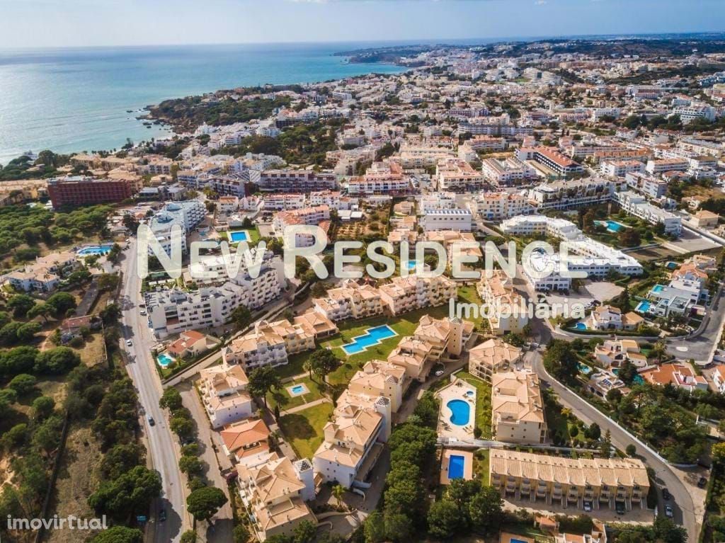 Albufeira - Apartamento T2 para venda a 300 m da Praia